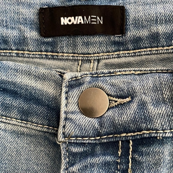 NWT Nova Man Owen Slim Taper Jeans SZ 30x32 Light Wash Destruction - Picture 10 of 16